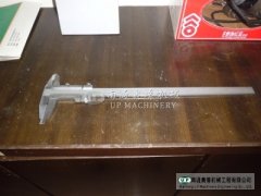 卡尺